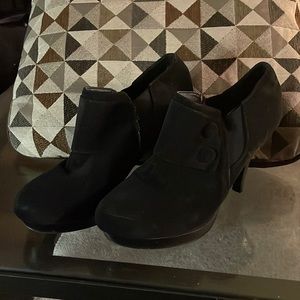 Fioni brand size 10 high heel booties, 4 1/2” heel